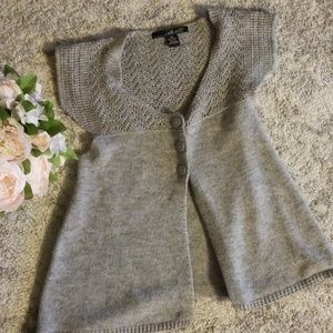 ⚘4 for $24⚘Willi Smith knit Cardigan vest